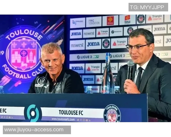 世界杯惊现冷门尤文图斯与曼联激战成平局引发转会热议