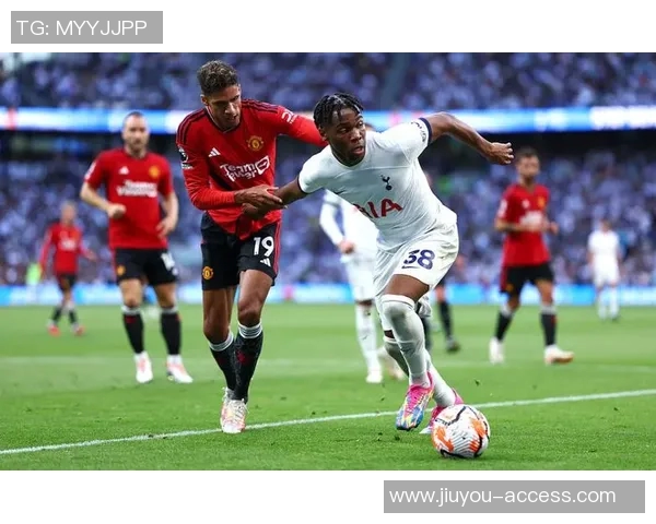 德甲惊天冷门巴萨逆袭曼联5比1补时进球点燃全场激情